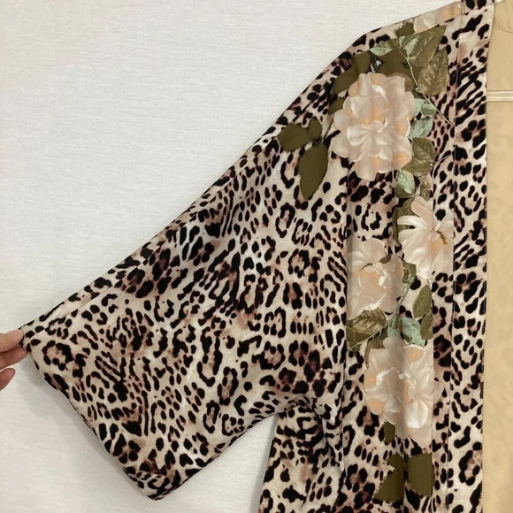 Chico's Brown Leopard Floral Print Open Front Side Slit Kimono Small/Medium - Picture 4 of 11